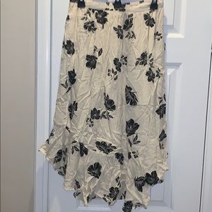 Floral 3/4 length skirt